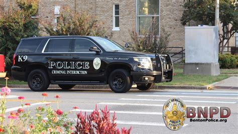 What is with the benton police department escorting the bauxite school bus  Bella Vista Law enforcement says they're seeing an uptick in drivers ignoring school bus laws on Facebook and that this is a problem in the area